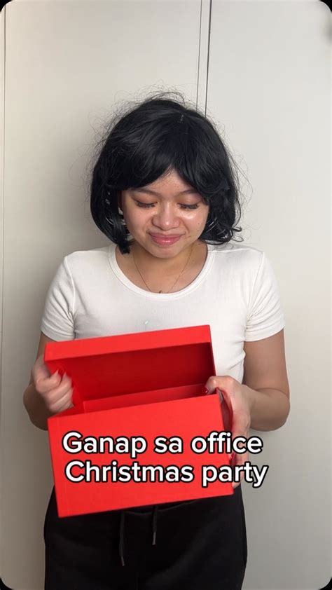 October Pa Lang Pero Nag Exchange Gift na Ang Magkaybigan.